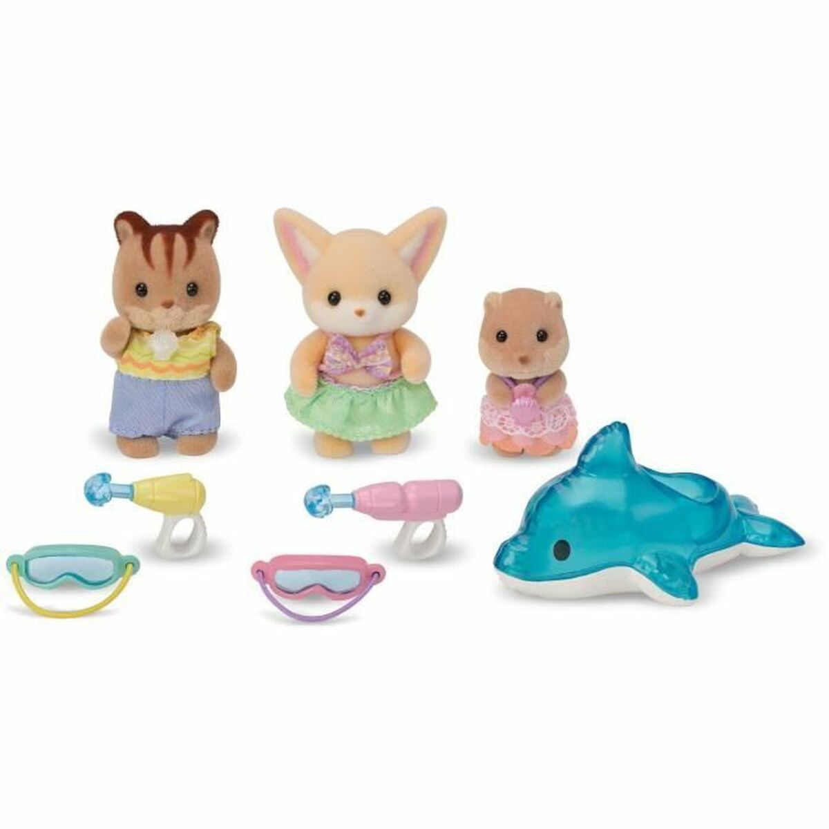 accesorios Sylvanian Families piscina: tres figuras de muñecos, gafas y un delfín de juguete.