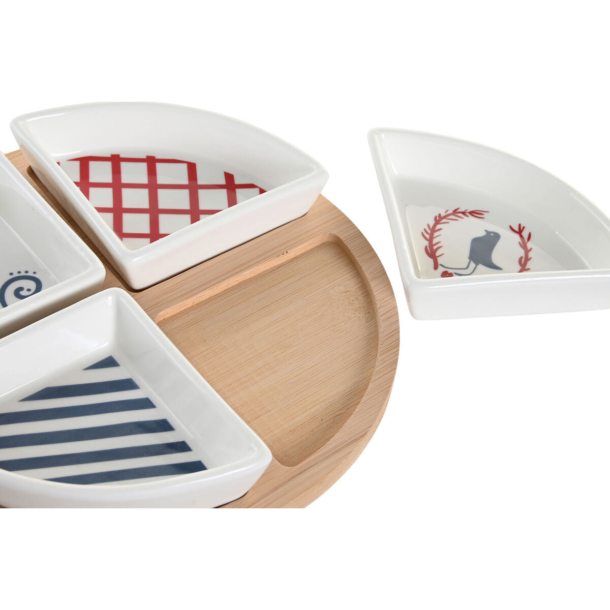 Set de Aperitivo Gres Mediterráneo con bandeja de bambú y cuatro platos decorativos en azul, blanco y rojo.
