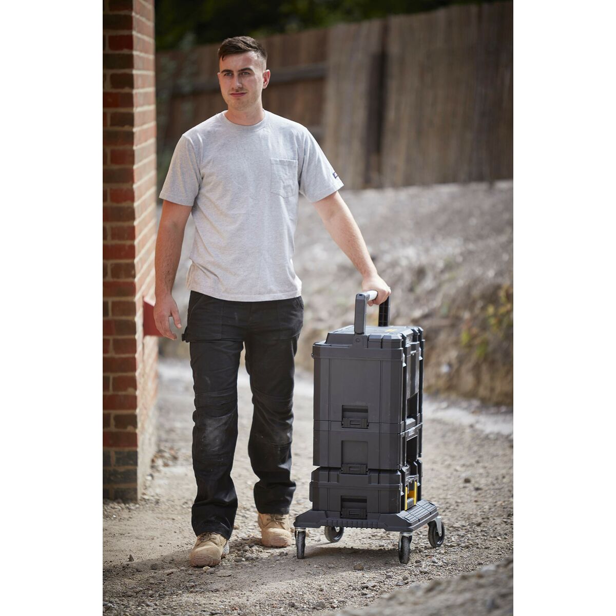 V6HF8D3B1E071415B5AA8A8E00B3040B307R6689648P8