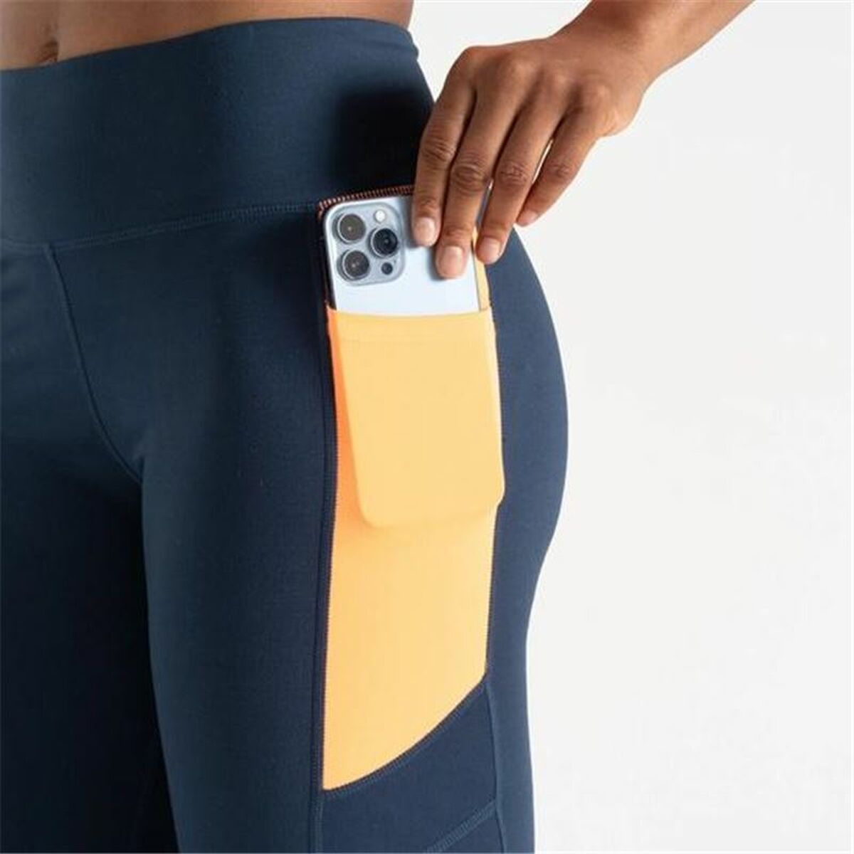 V6H10672CFD47E0F1DD84D1747576AD837ER4721907P5