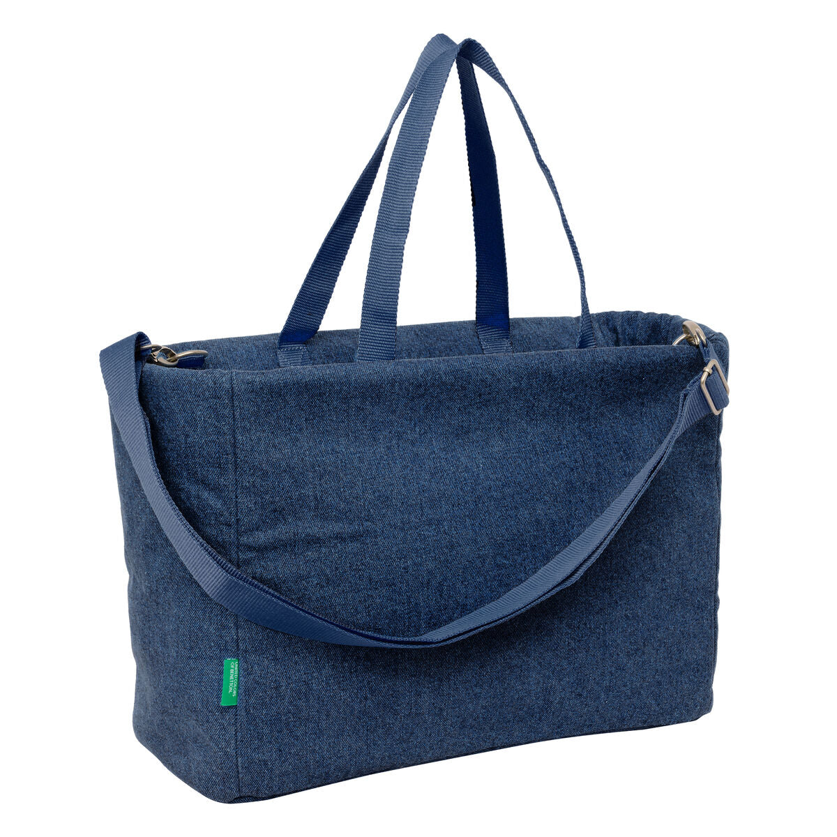 Bolso denim juvenil Benetton azul con asas y cinta ajustable, ideal para niños, medidas 40 x 31 x 17 cm.