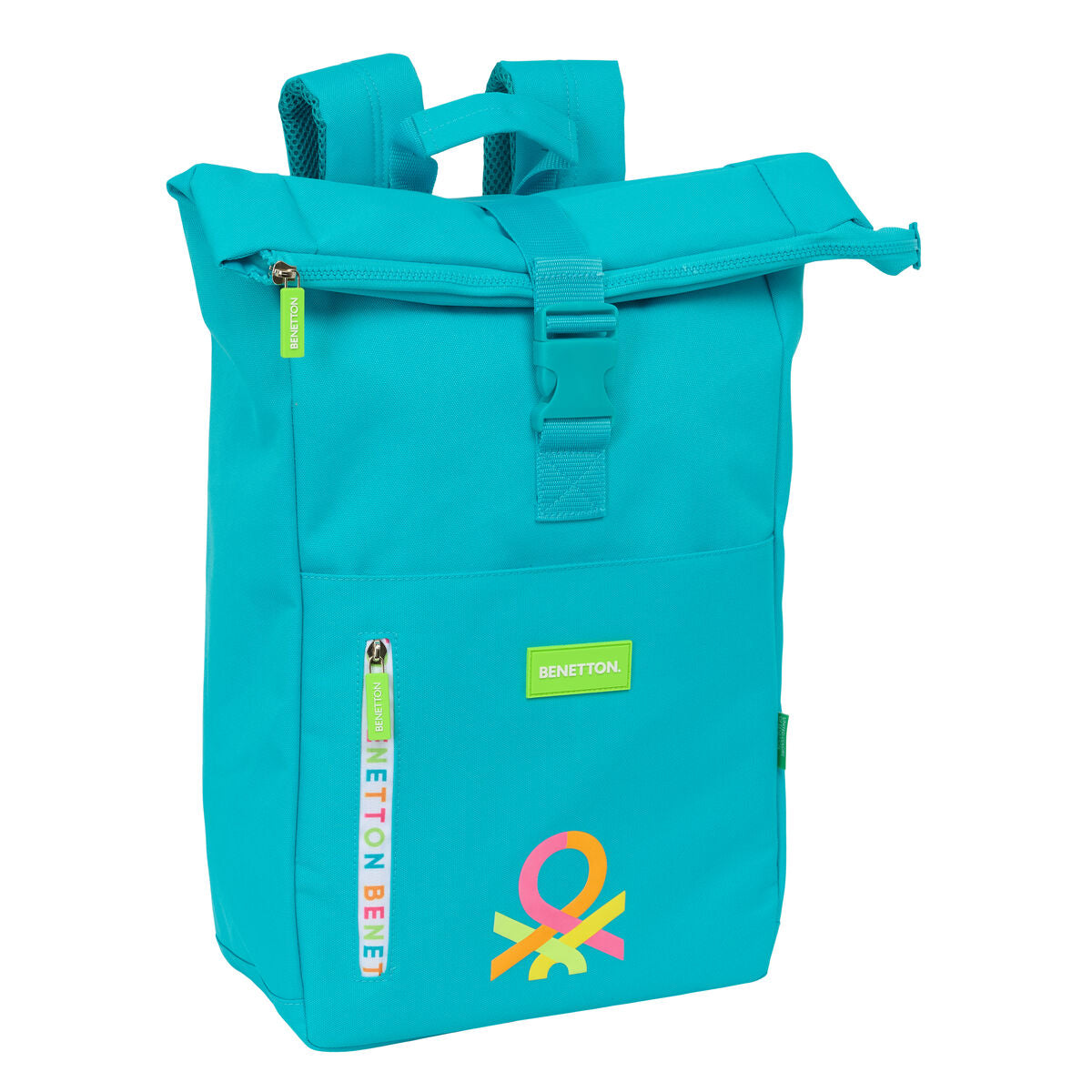 Mochila Casual Benetton Summer Azul con diseño juvenil y compacto en color azul.