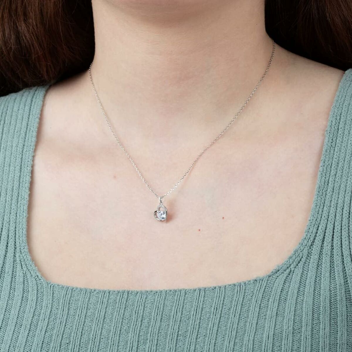 V6H68CBA9CD25E3817B64D97CA818D50FE2R6936523P2