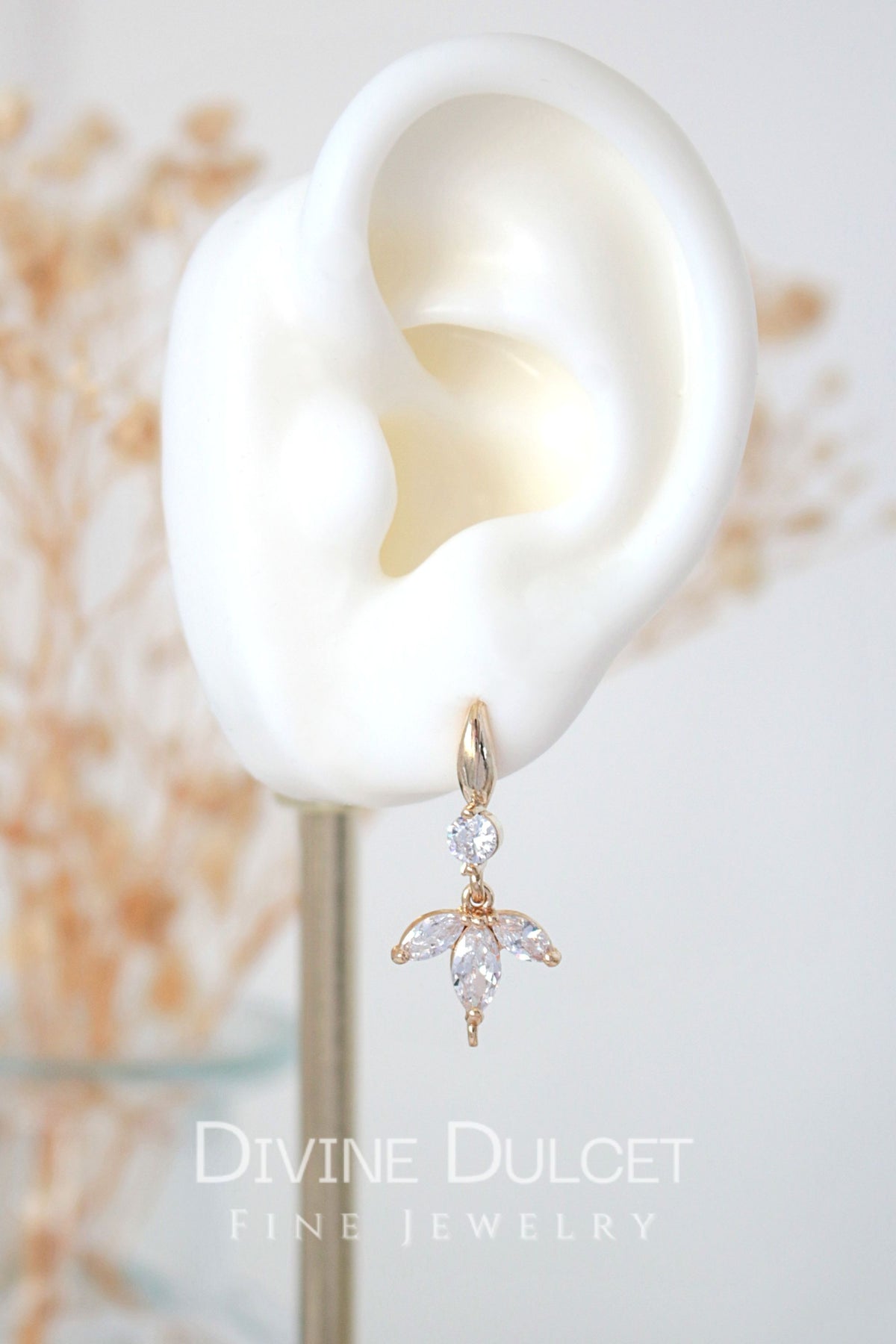 Pendientes «Bloom» | Pétalos de Flor | Plata 925 Baño Oro 24K | Zirconia Cúbica