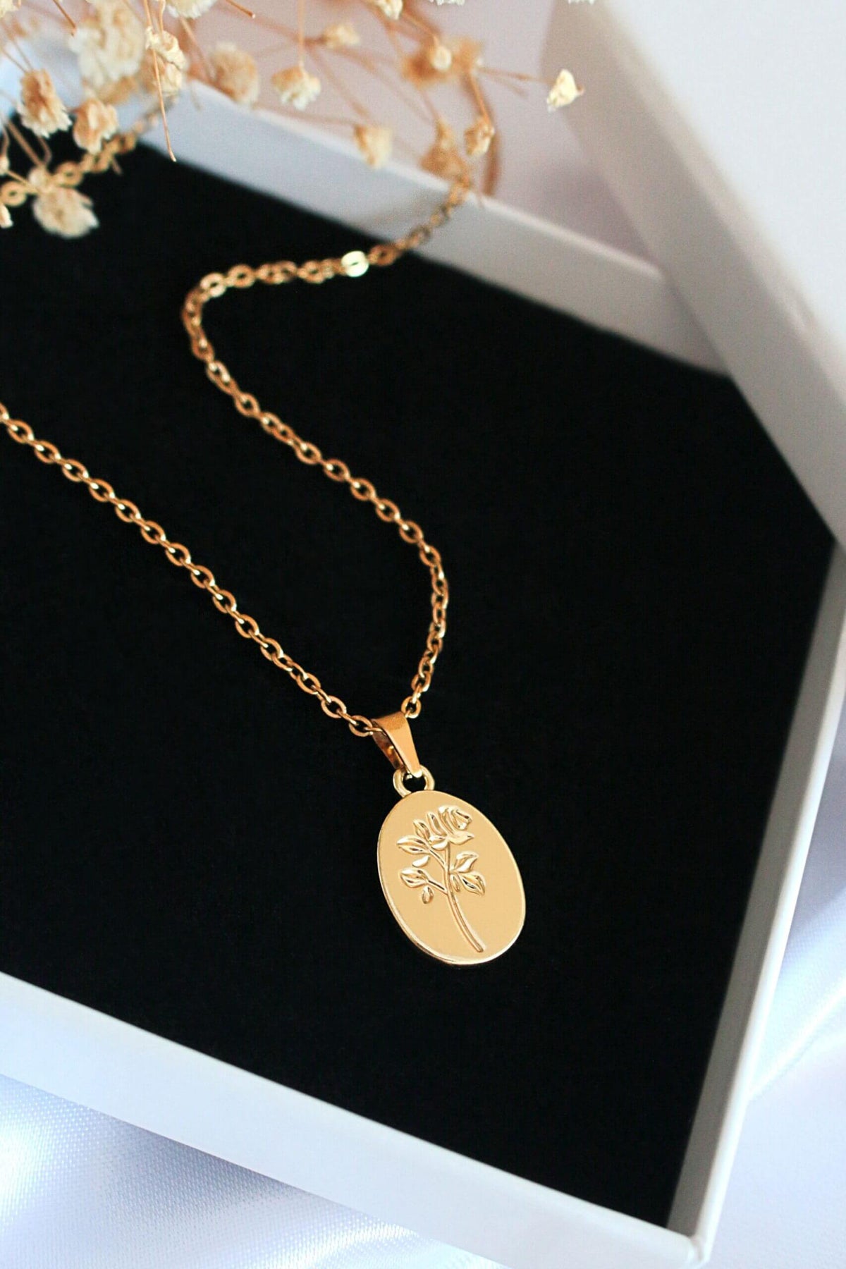 Collar «Bouquet de Roses» | Colgante Monéda Floral | Acero Inoxidable Baño Oro 24K